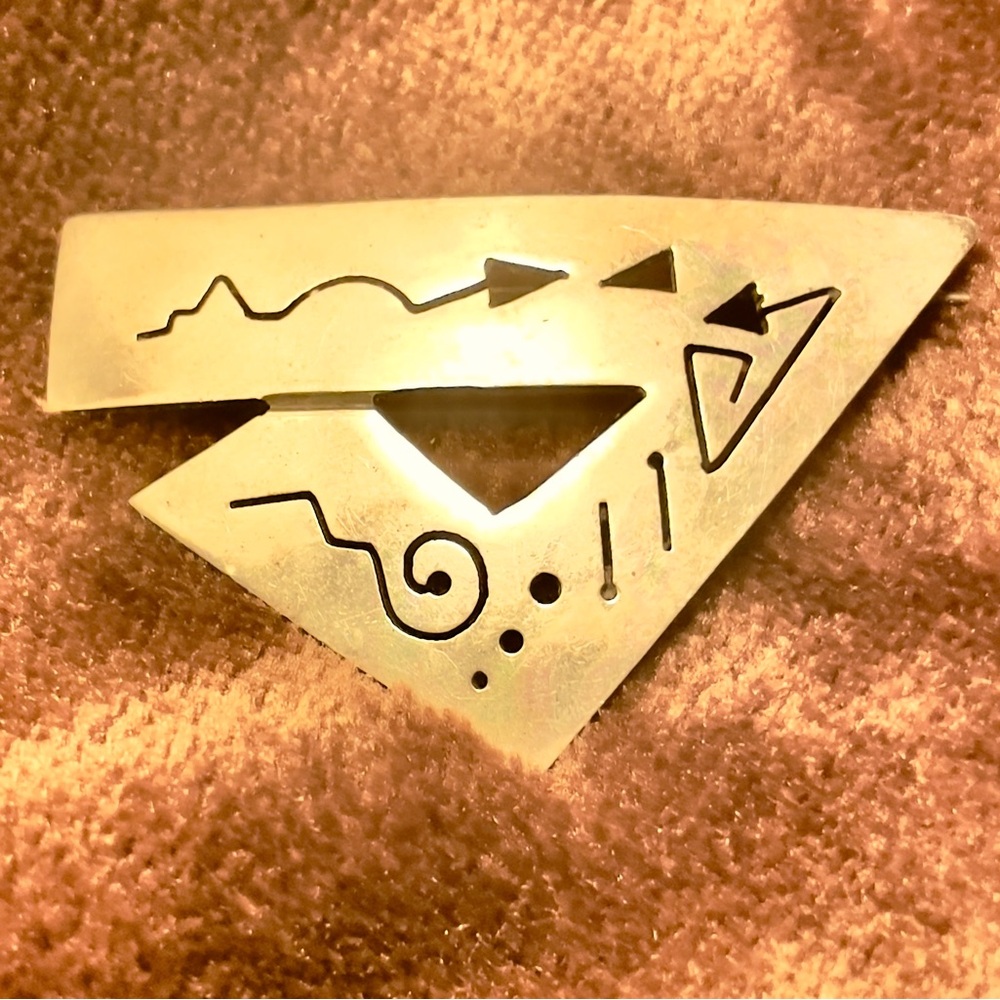 Abstract sterling silver pin made in Mexico